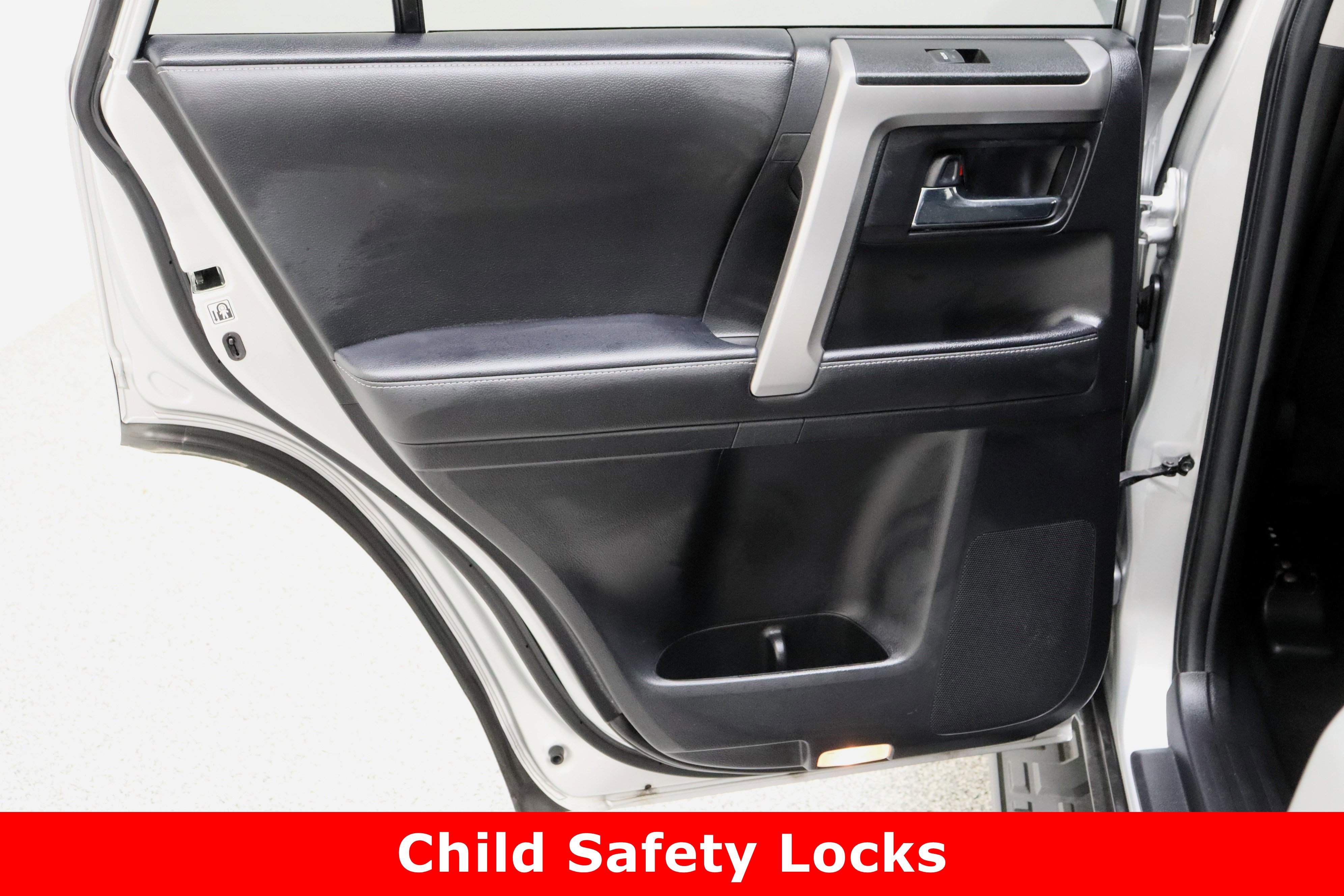 Certified 2024 Toyota 4Runner SR5 AWD/4WD image 26