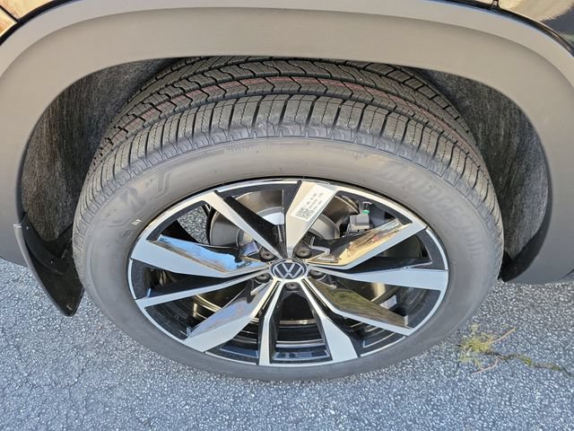 New 2026 Volkswagen Atlas Cross Sport SEL Premium R-Line AWD/4WD image 7