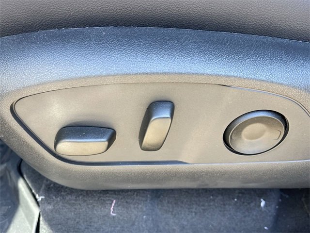 New 2026 Chevrolet Traverse LT w/ Sun and Wheel Package image 12