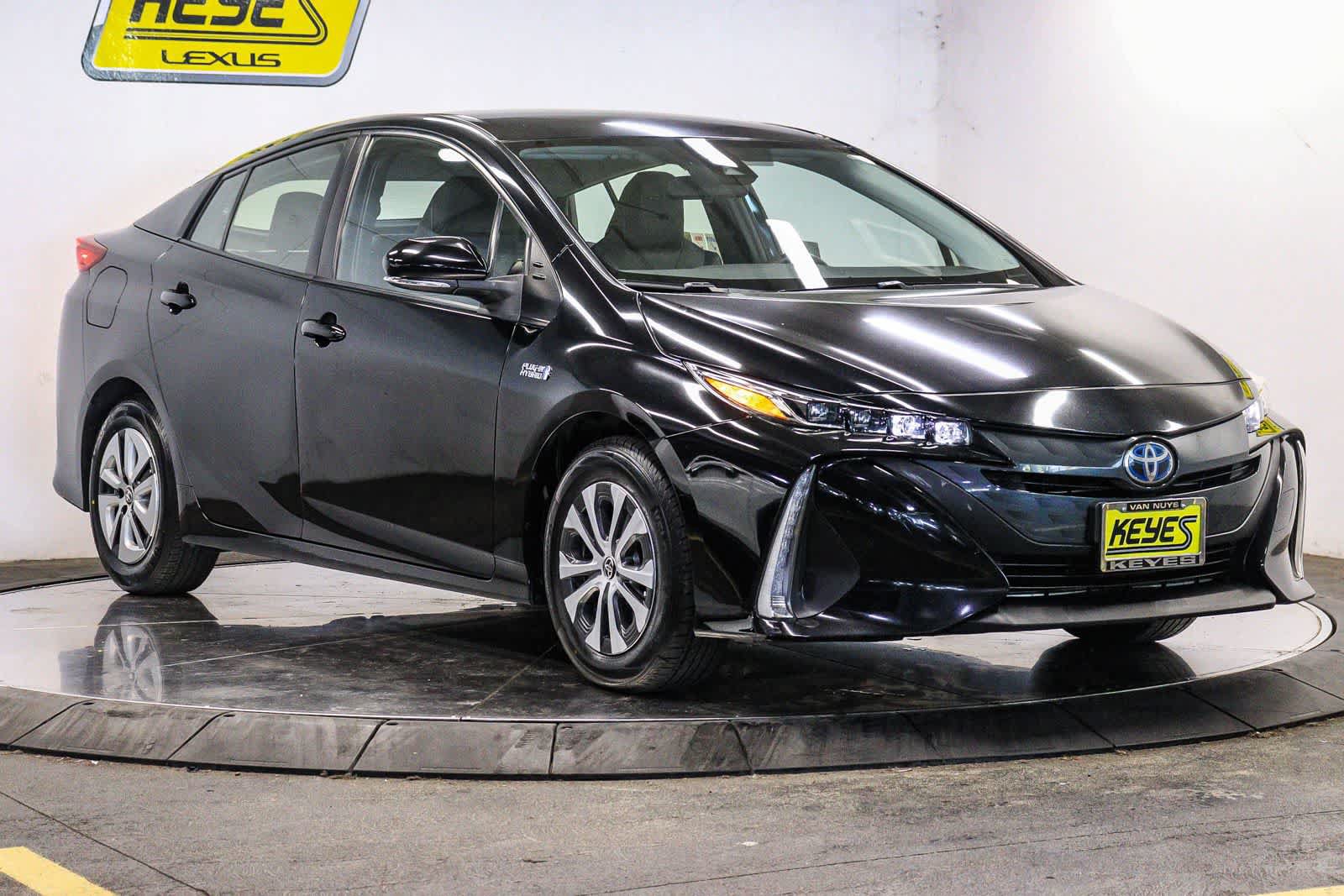 Used 2021 Toyota Prius Prime XLE FWD image 5