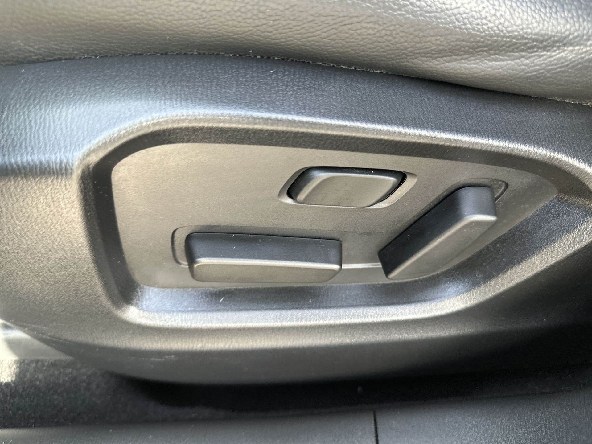 Used 2023 MAZDA CX-5 AWD 2.5 S w/ Premium Package image 14