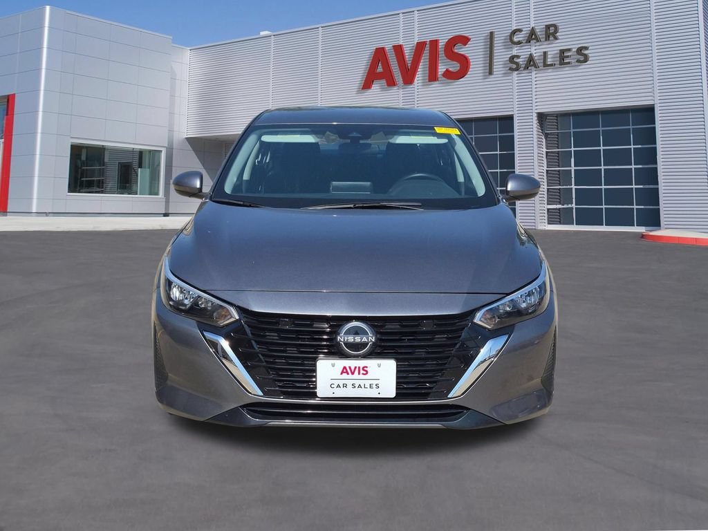 Used 2025 Nissan Sentra SV FWD image 2
