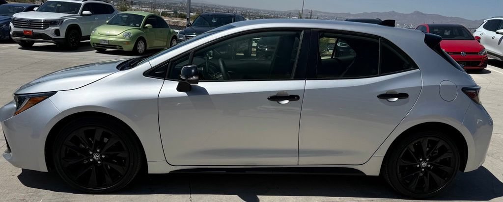 Used 2022 Toyota Corolla SE FWD image 6