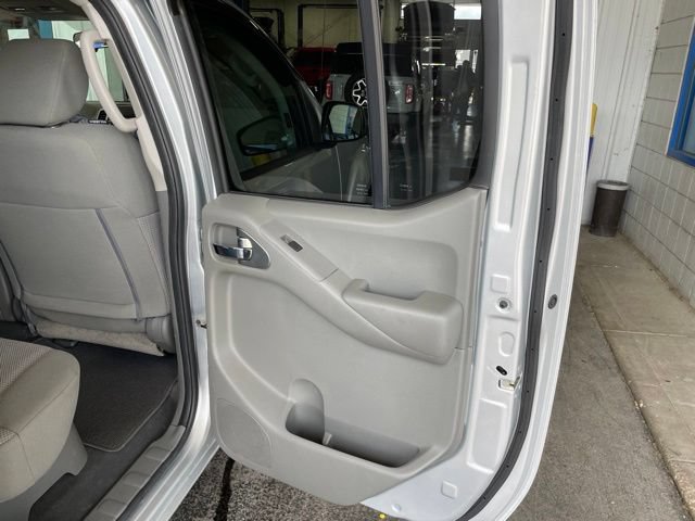 Used 2019 Nissan Frontier SV RWD image 46