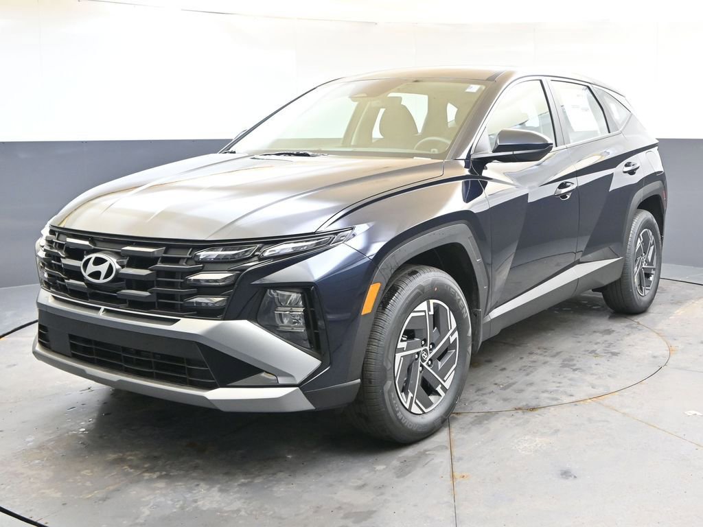 New 2026 Hyundai Tucson Blue SE image 1