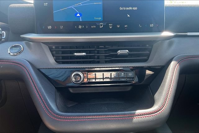 Used 2025 Ford Explorer ST-Line w/ ST-Line Street Pack AWD/4WD image 31