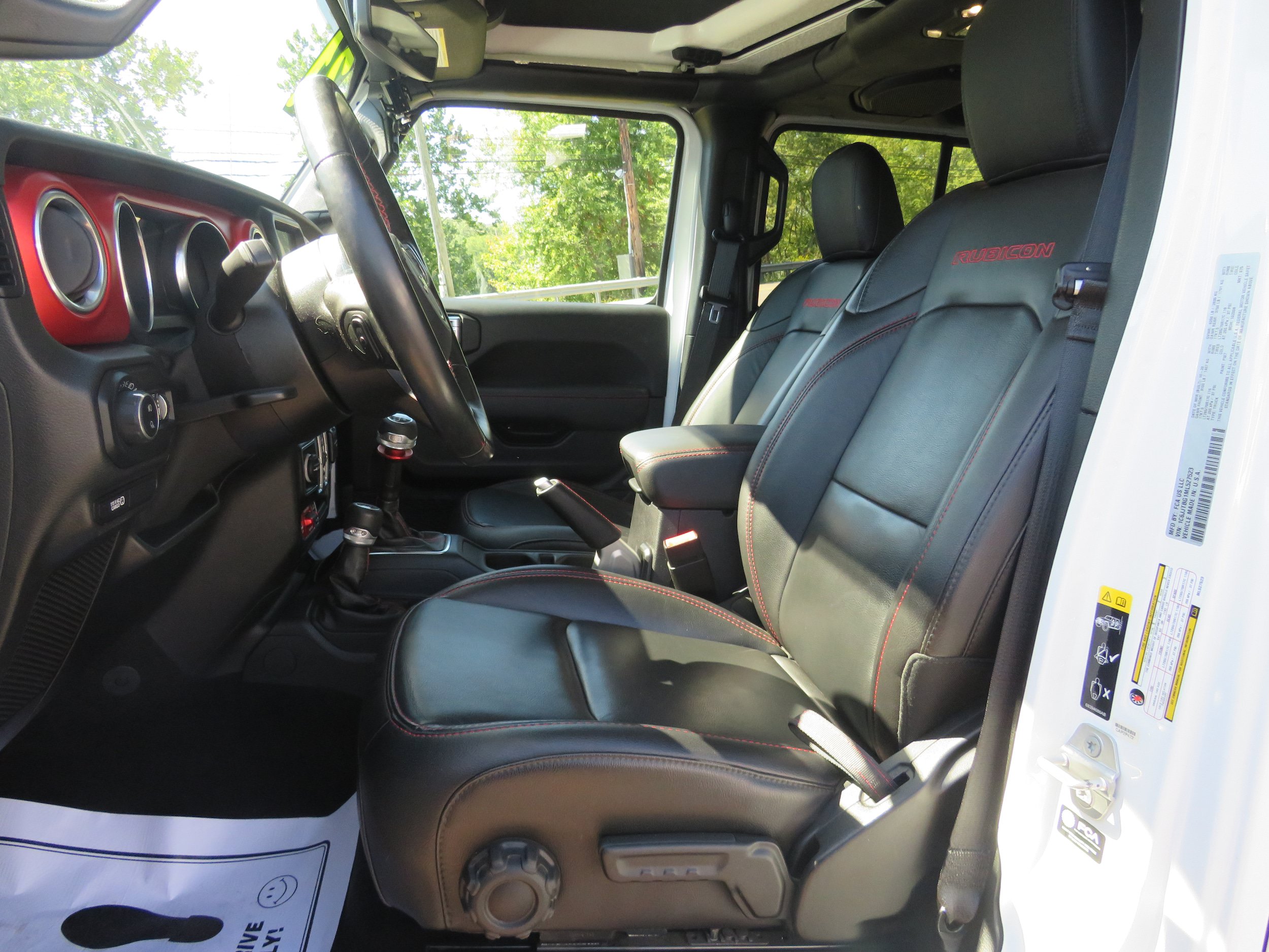 Used 2021 Jeep Gladiator Rubicon AWD/4WD image 9