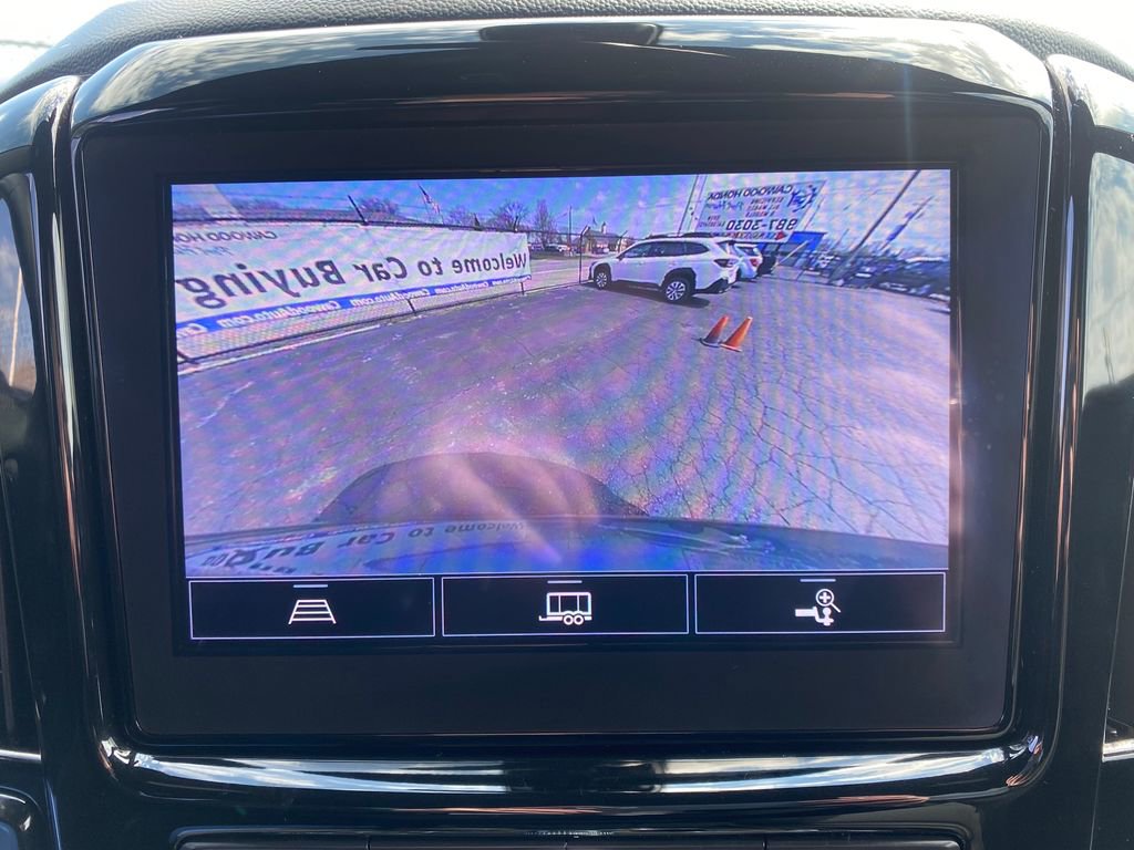 Used 2023 Chevrolet Traverse LT AWD/4WD image 29