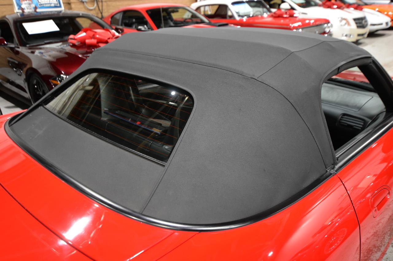 Used 2004 Honda S2000 image 11