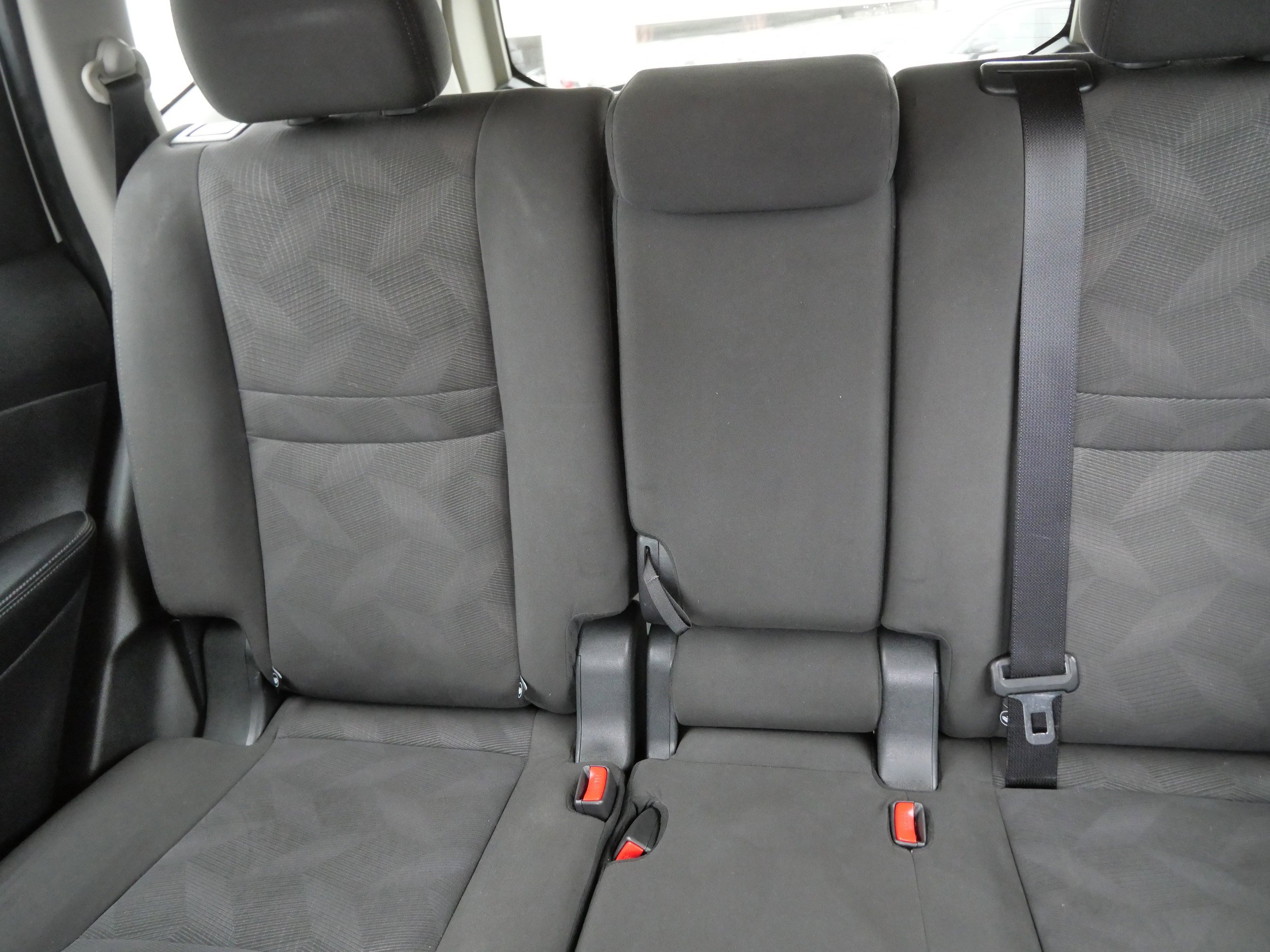 Used 2016 Nissan Rogue SV image 13