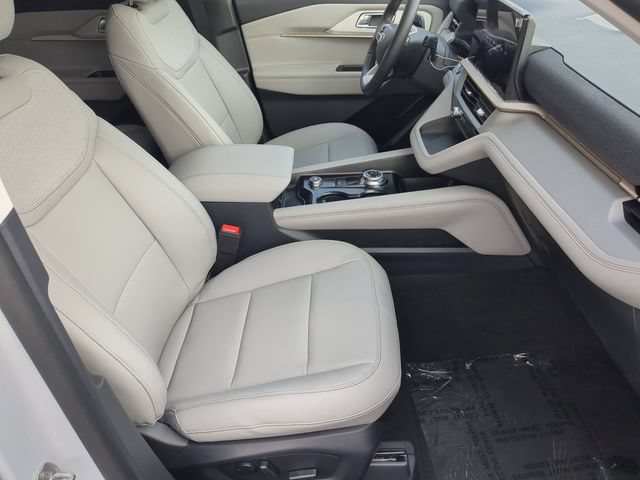 New 2026 Ford Explorer Active w/ Active Comfort Package AWD/4WD image 21