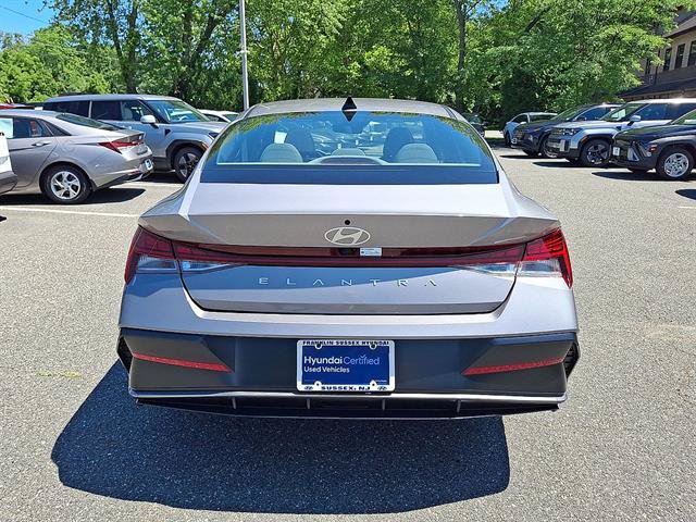 Certified 2025 Hyundai Elantra SEL FWD image 23