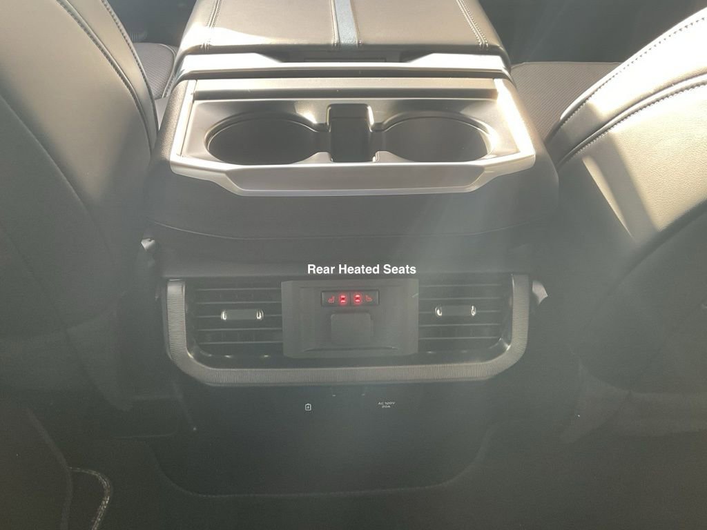 Used 2024 Ford F150 Platinum image 25