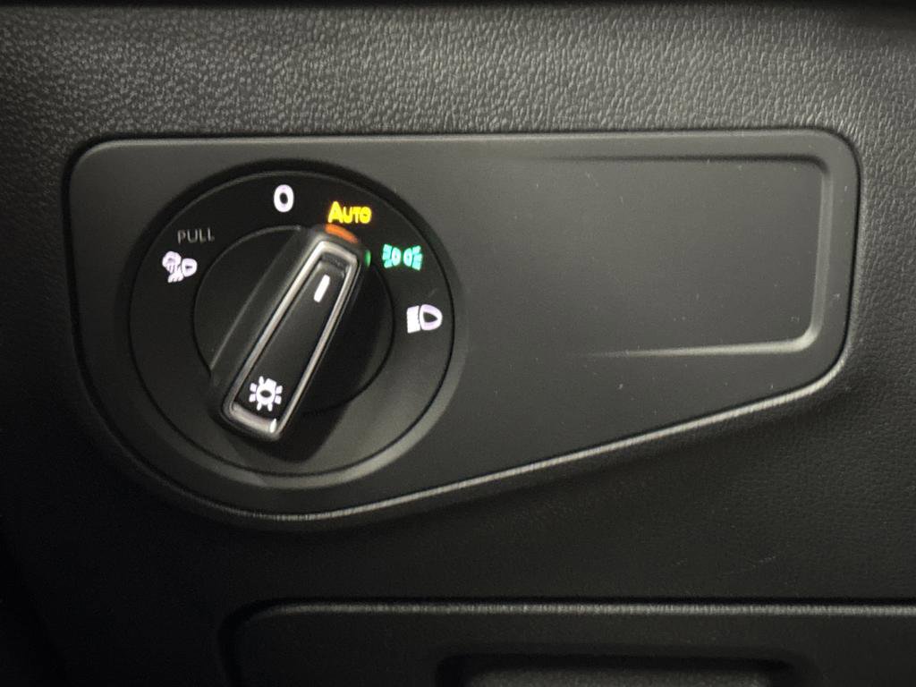 Used 2024 Volkswagen Tiguan SEL R-Line image 25