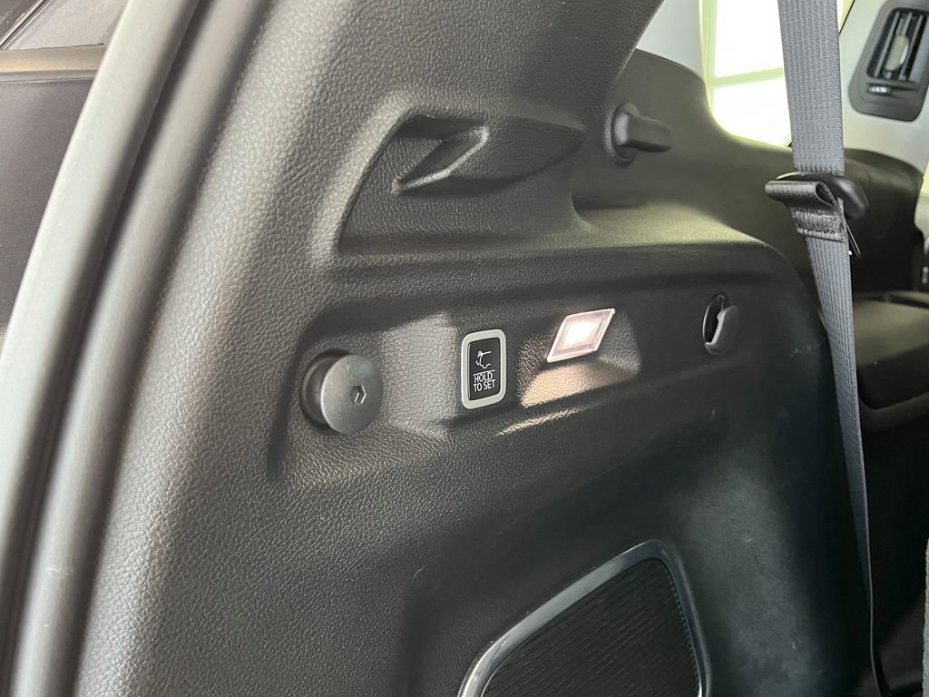 Used 2022 Jeep Grand Cherokee L Limited image 35