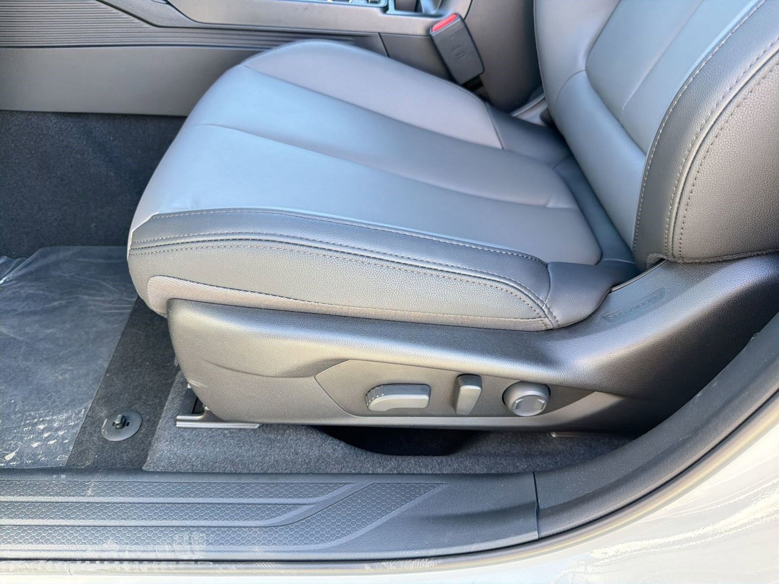 New 2026 Subaru Outback Premium image 13