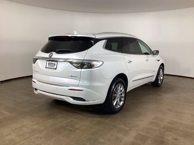 Used 2022 Buick Enclave Avenir w/ Avenir Technology Package FWD image 5