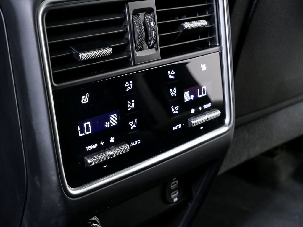 Certified 2022 Porsche Cayenne image 22