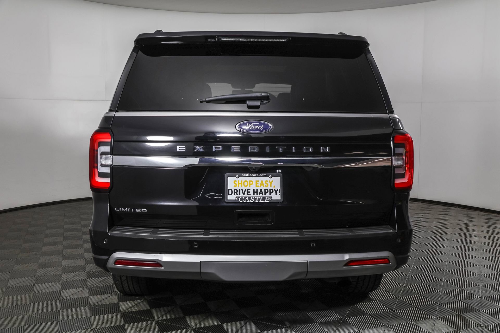 Used 2023 Ford Expedition Limited image 16