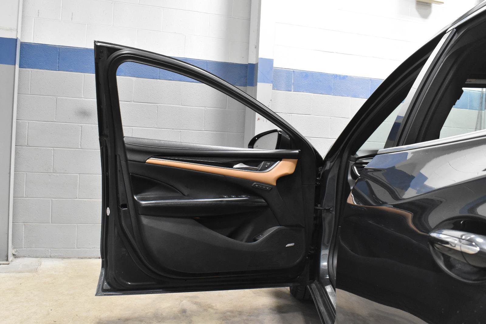Used 2017 Buick LaCrosse Essence w/ Sun and Shade Package FWD image 12