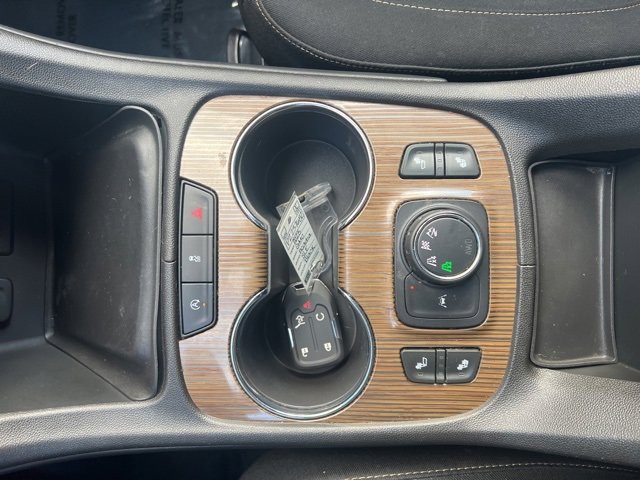 Used 2023 GMC Acadia SLE w/ Driver Convenience Package image 34