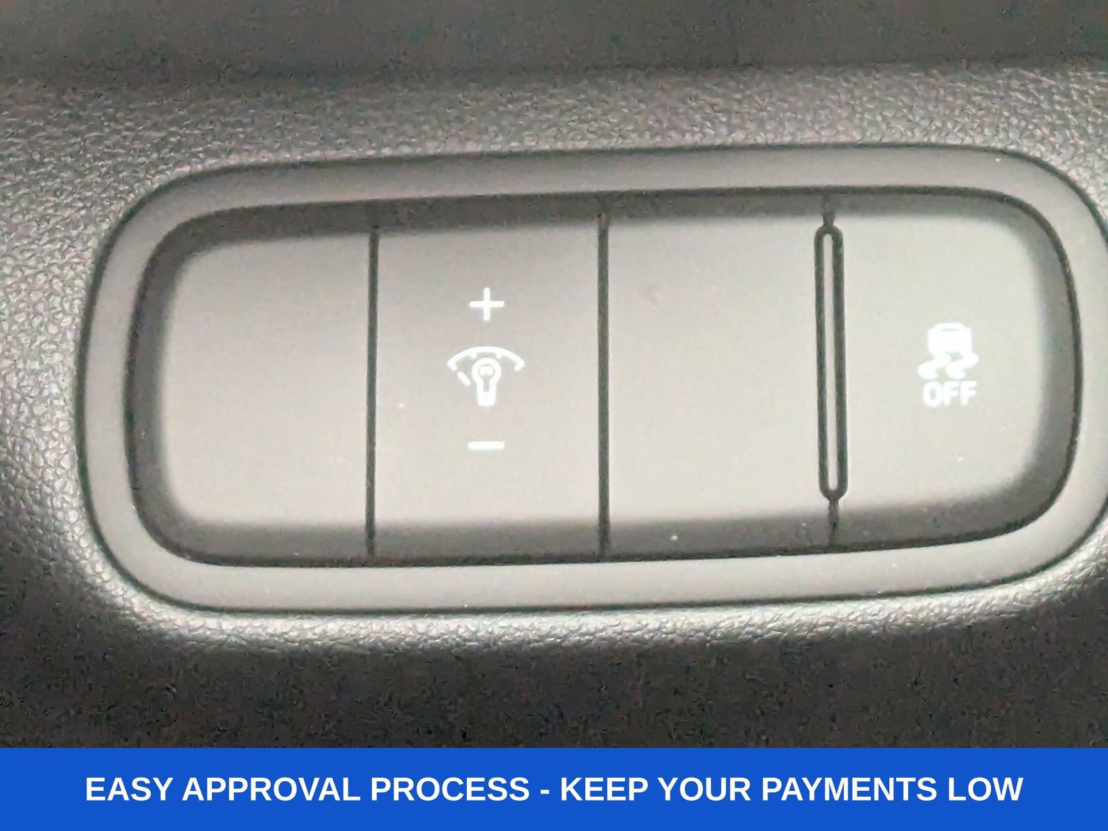 Used 2024 Hyundai Venue Limited image 42