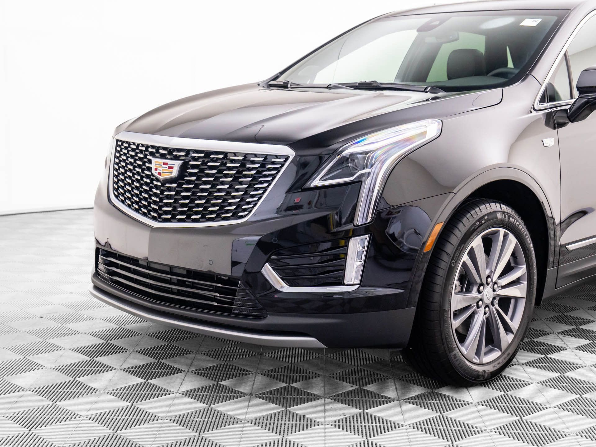 New 2025 Cadillac XT5 Premium Luxury image 37