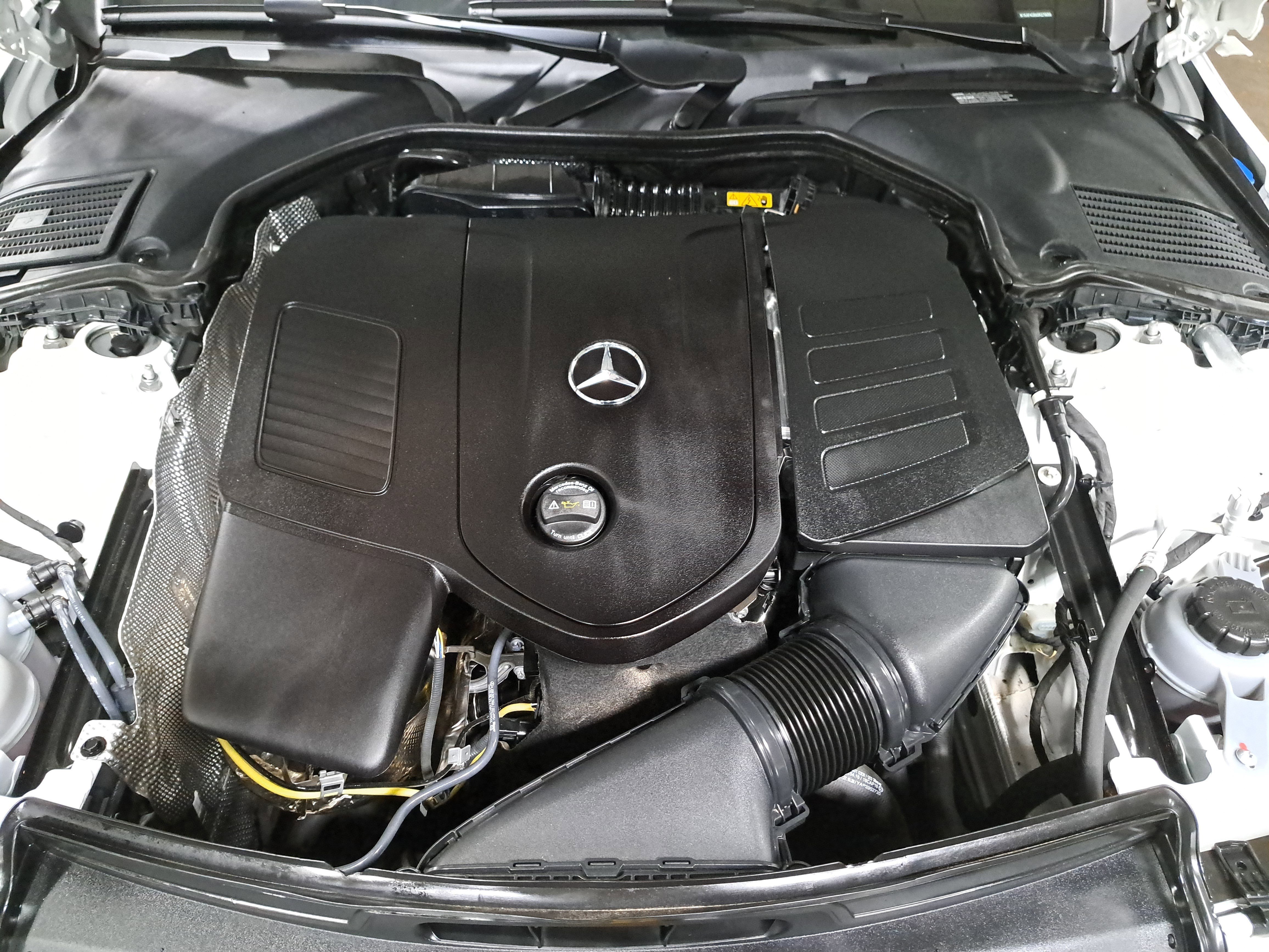 Certified 2025 Mercedes-Benz C 300 Sedan image 33