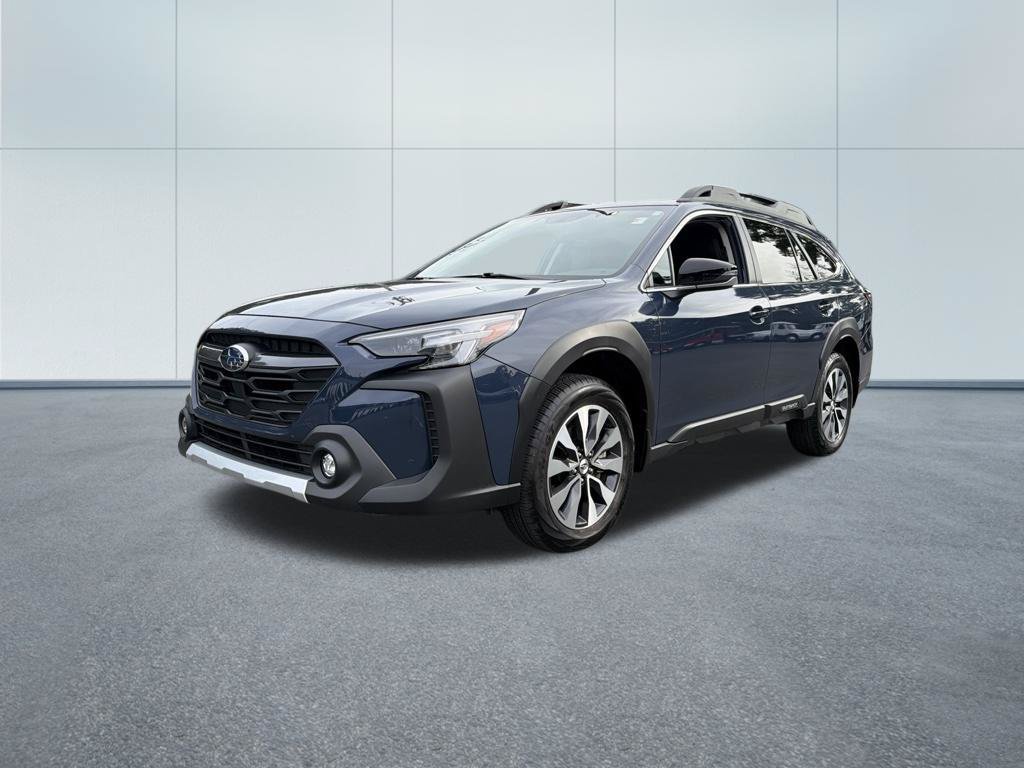 Used 2025 Subaru Outback Limited AWD/4WD image 2