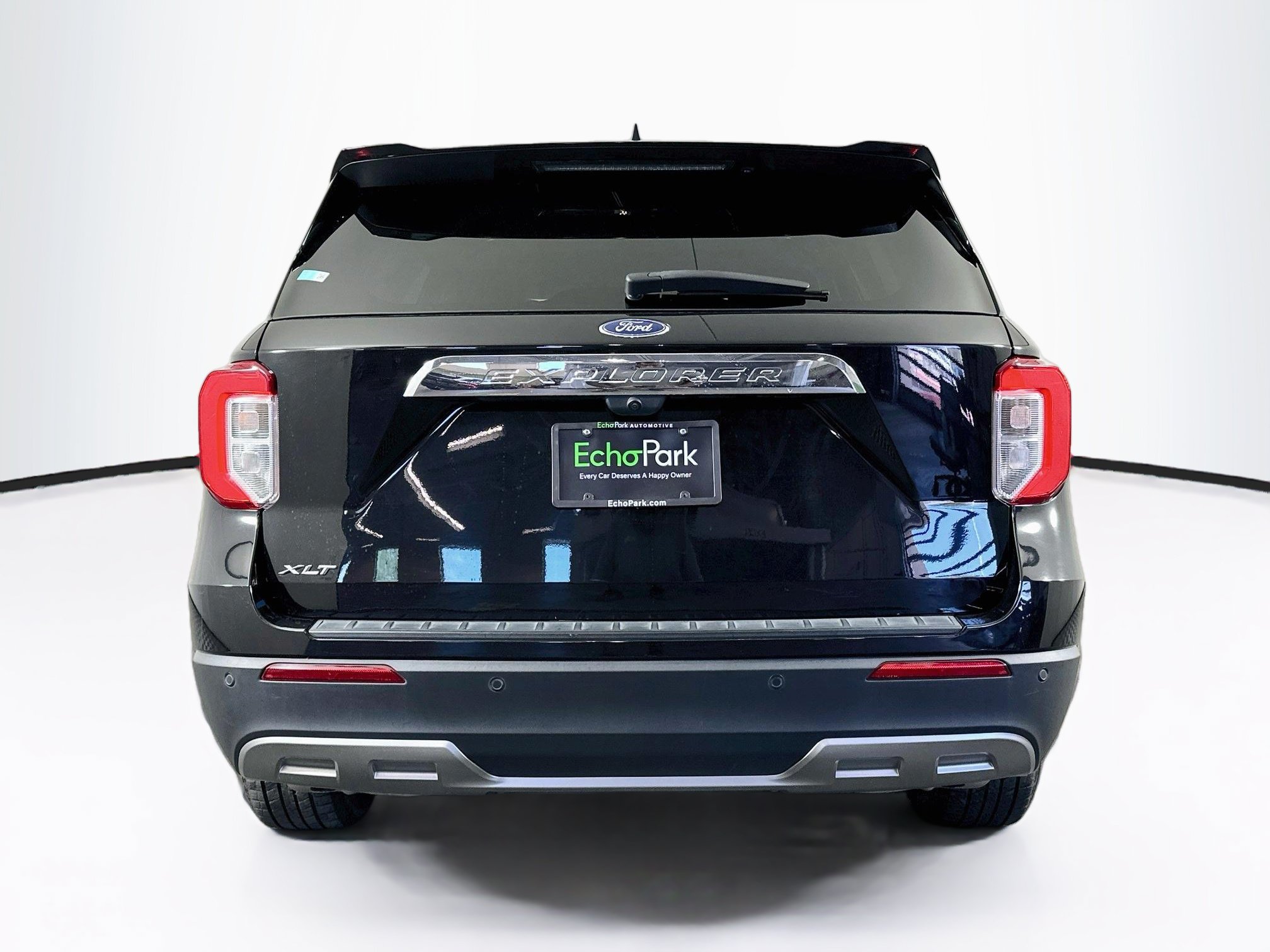 Used 2023 Ford Explorer XLT w/ Equipment Group 202A RWD image 7