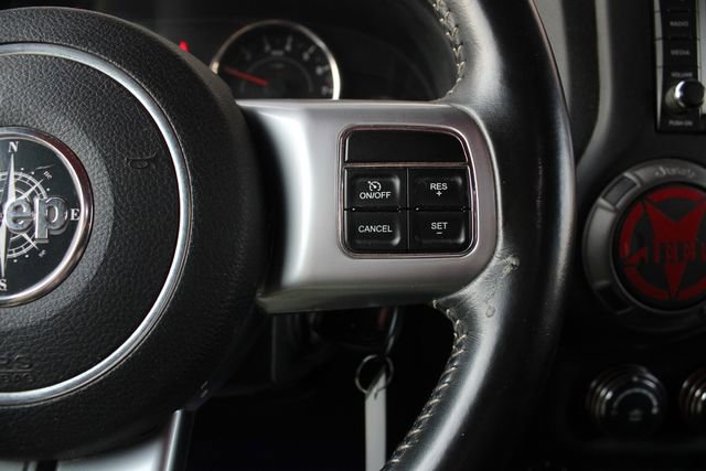 Used 2016 Jeep Wrangler Unlimited Sport image 10