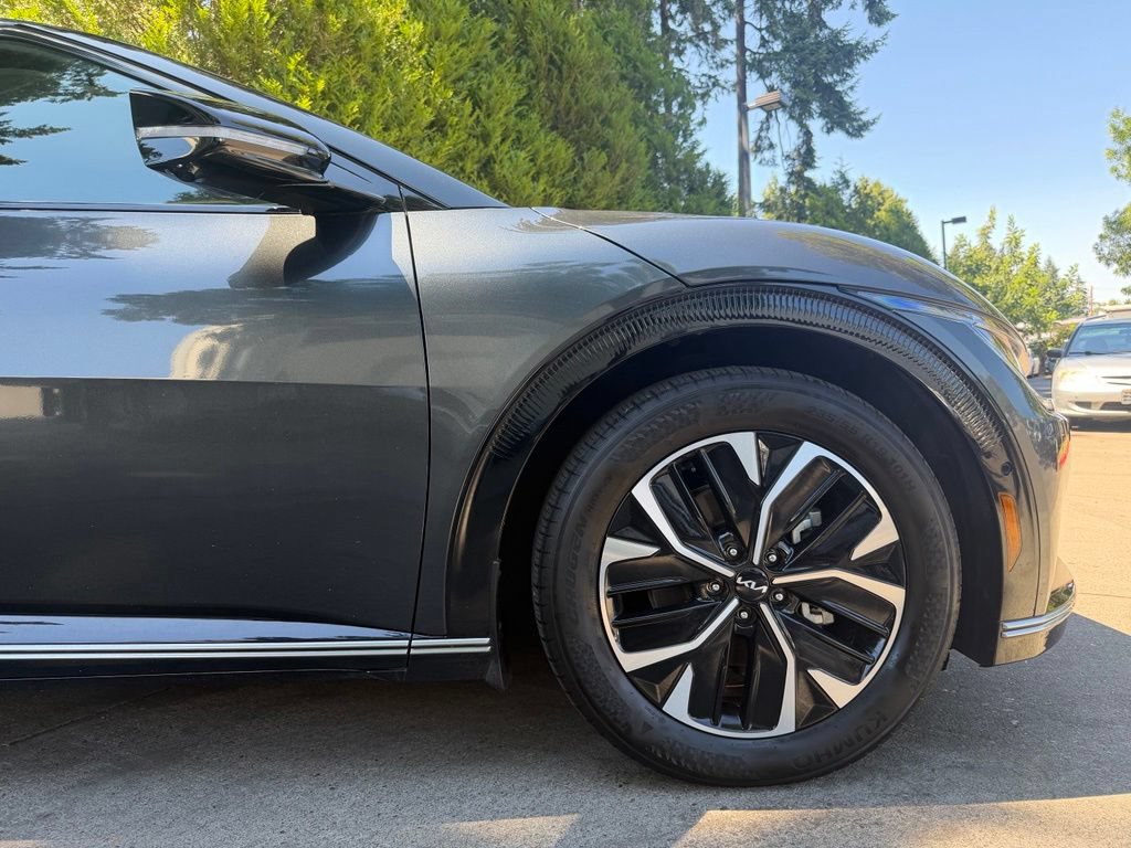 Certified 2024 Kia EV6 Wind w/ Wind Technology Package AWD/4WD image 3
