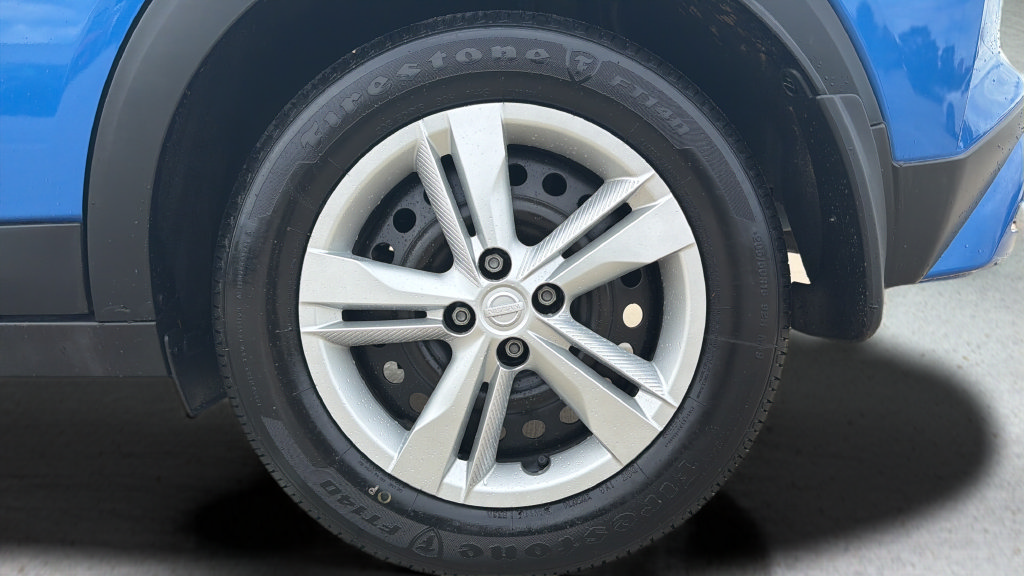 Certified 2025 Nissan Kicks Play S FWD image 25