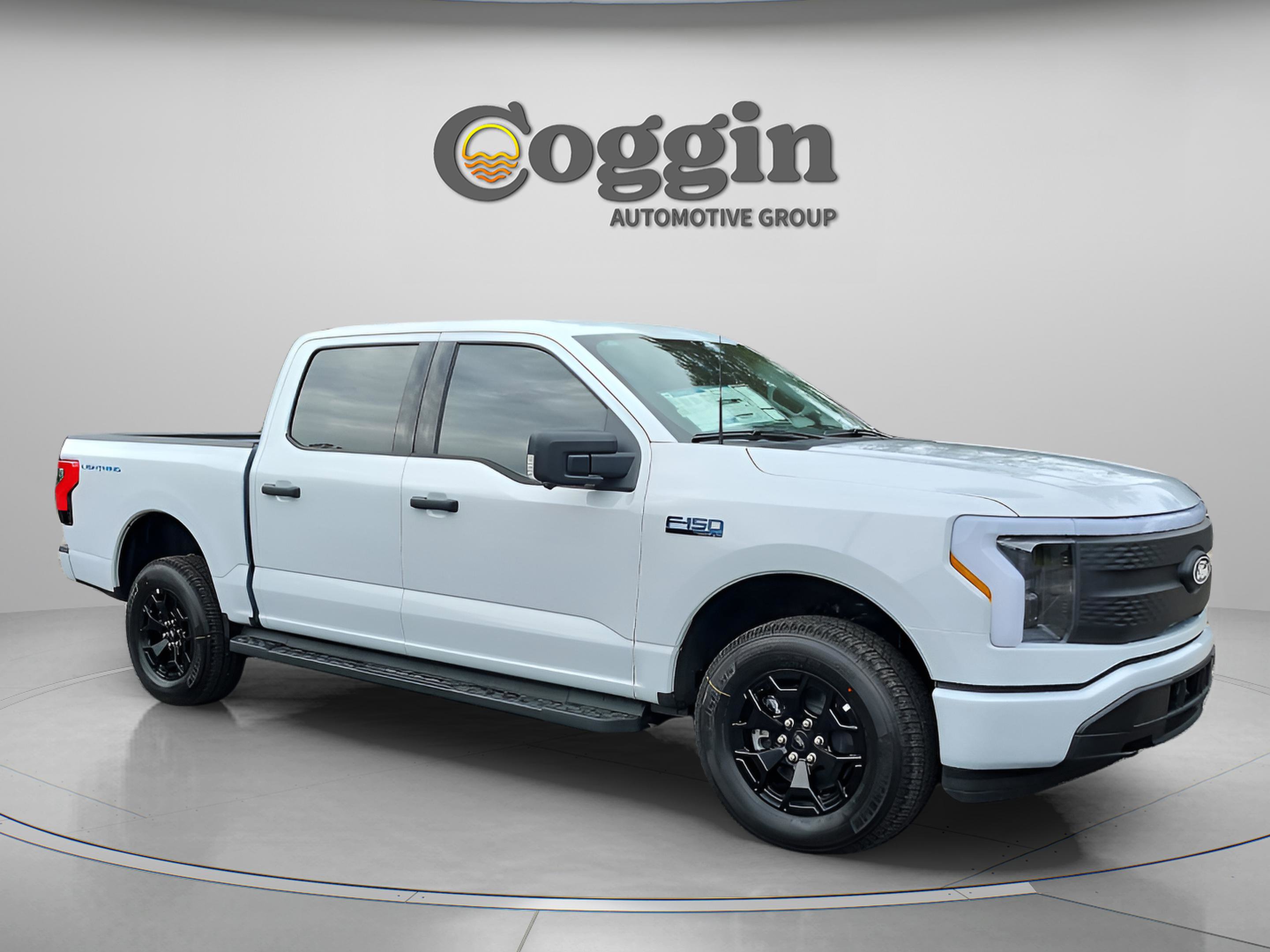 New 2025 Ford F150 Lightning XLT image 8