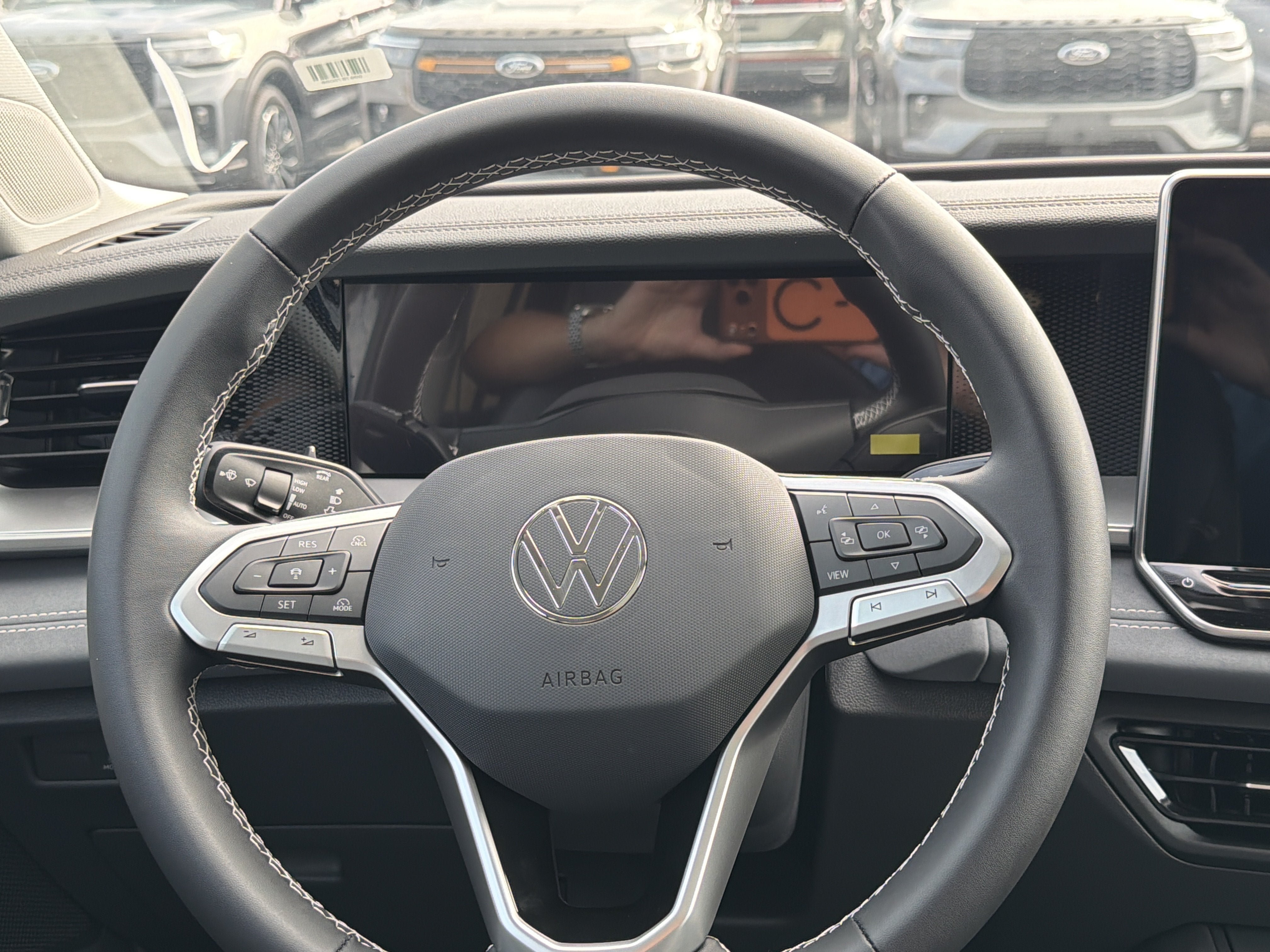 New 2026 Volkswagen Tiguan SE AWD/4WD image 13