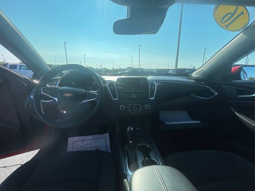 Used 2016 Chevrolet Malibu LT w/ Driver Confidence Package FWD image 25