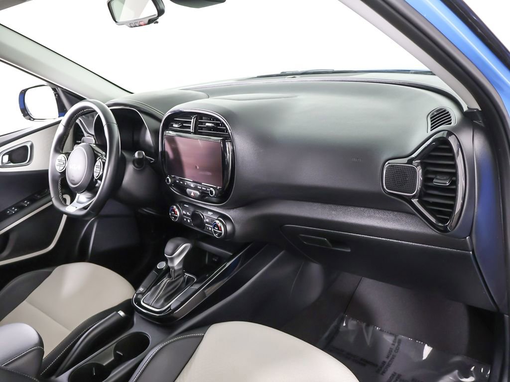 Used 2023 Kia Soul GT-Line FWD image 26