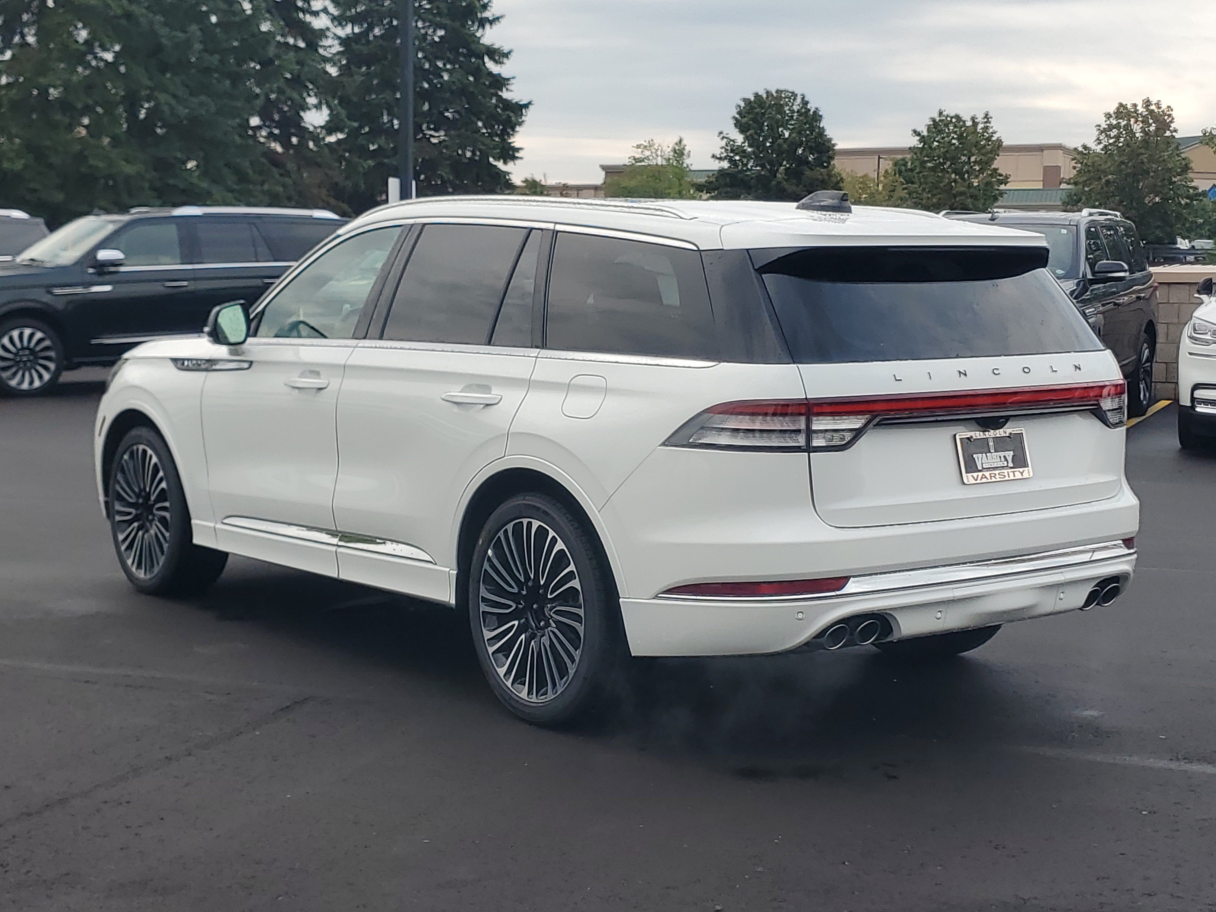 New 2027 Lincoln Aviator Black Label w/ Dynamic Handling Package AWD/4WD image 3