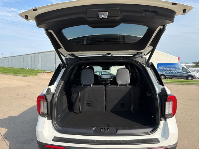 New 2026 Ford Explorer ST-Line AWD/4WD image 7