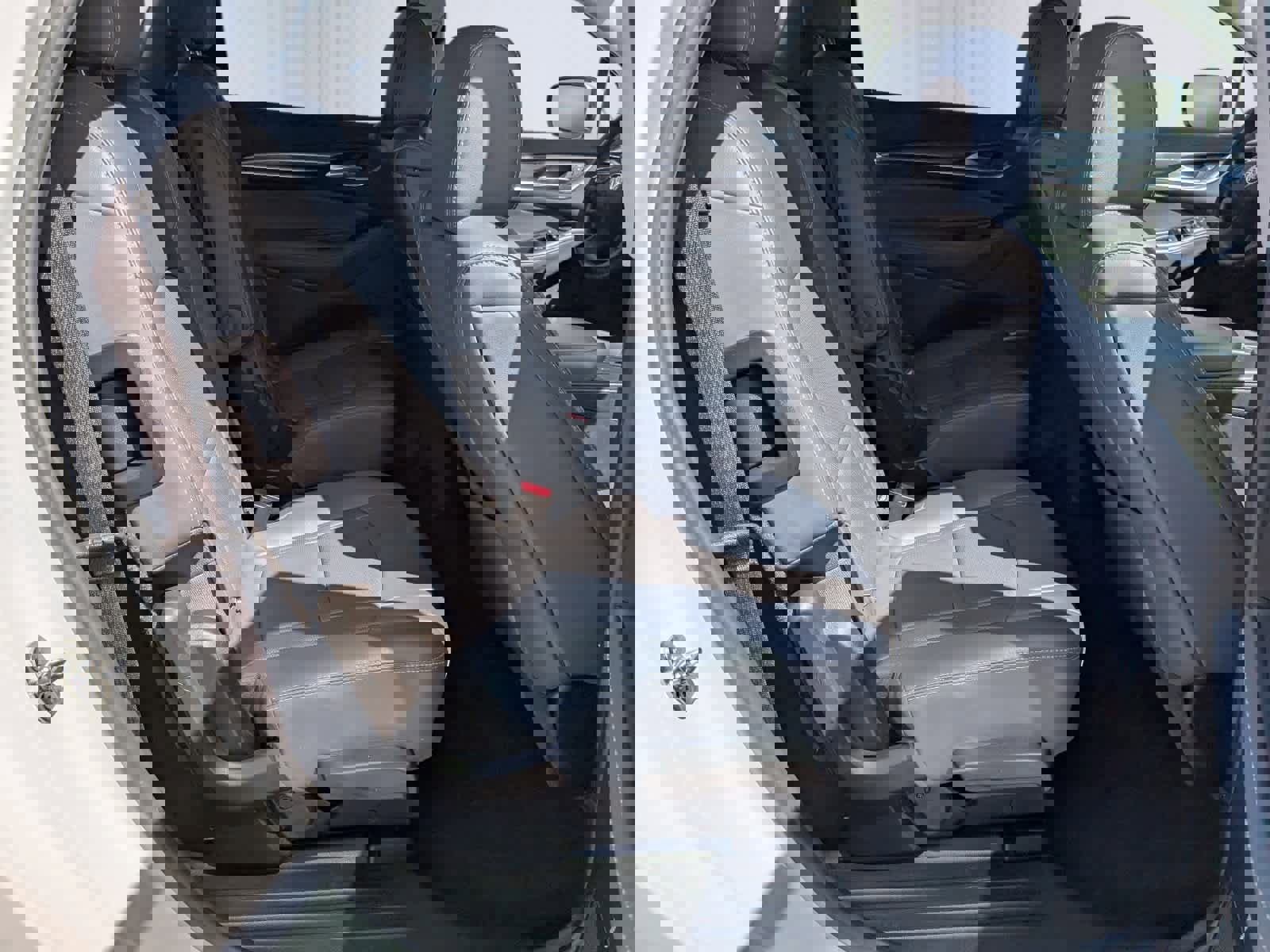 Certified 2021 Buick Enclave Essence w/ Sport Touring Edition image 9