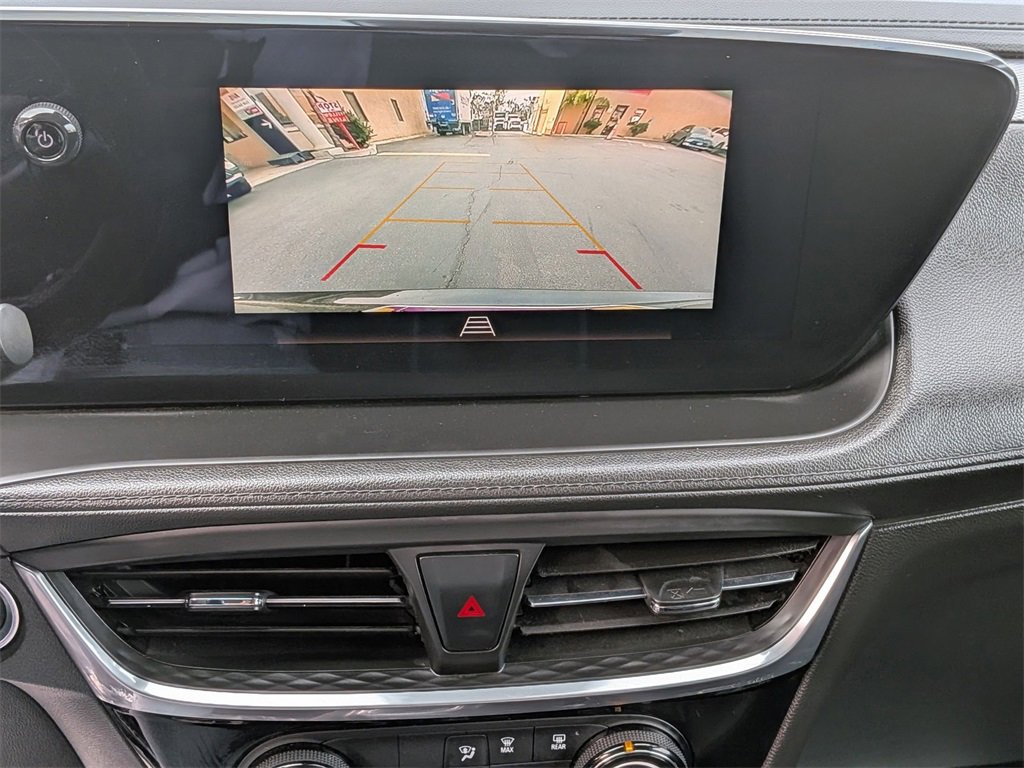 Used 2024 Buick Encore GX Sport Touring image 17