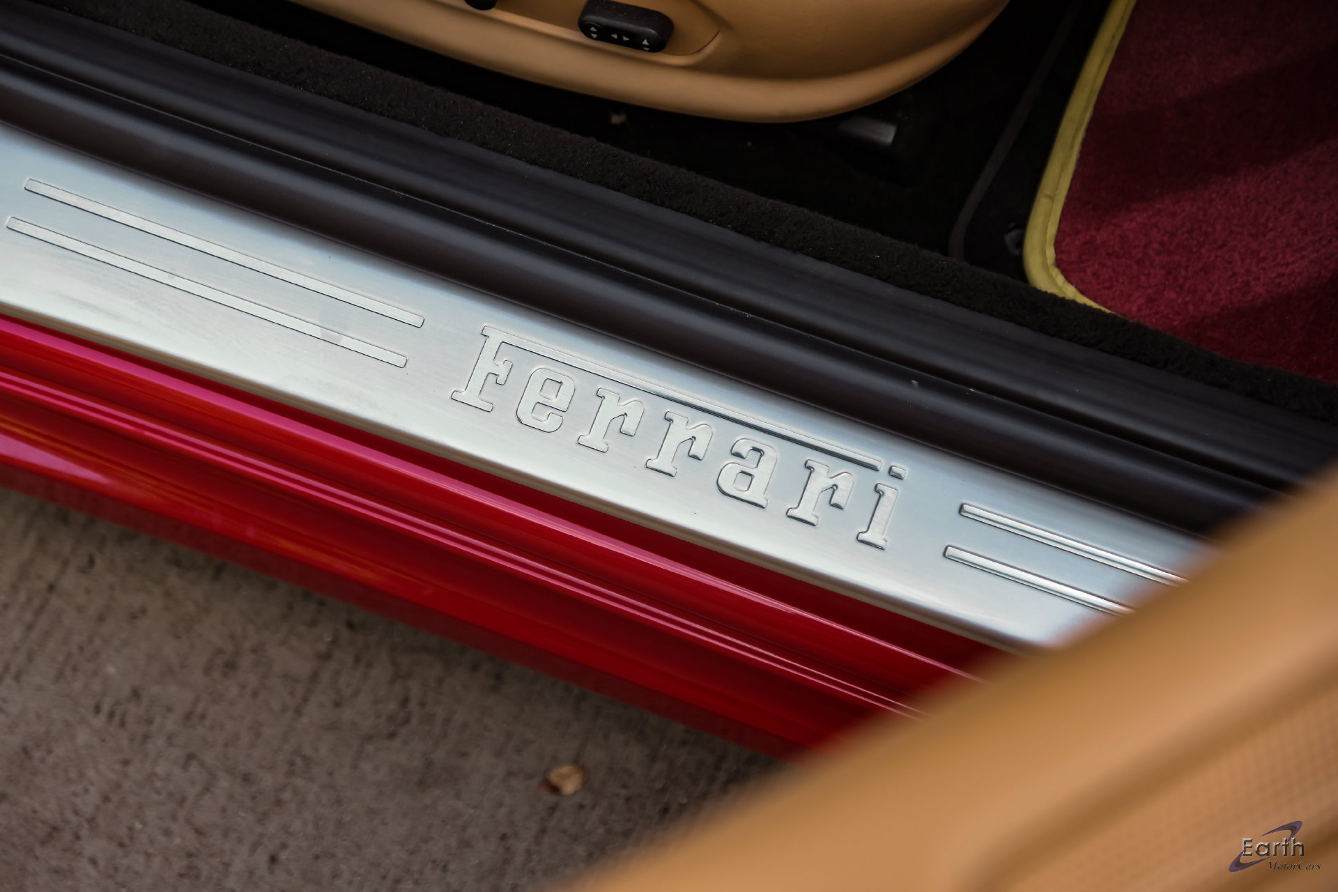 Used 2014 Ferrari California RWD image 62