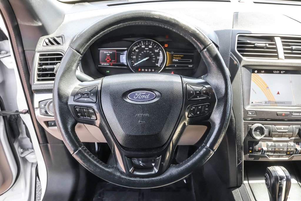Used 2018 Ford Explorer XLT w/ Equipment Group 202A AWD/4WD image 23