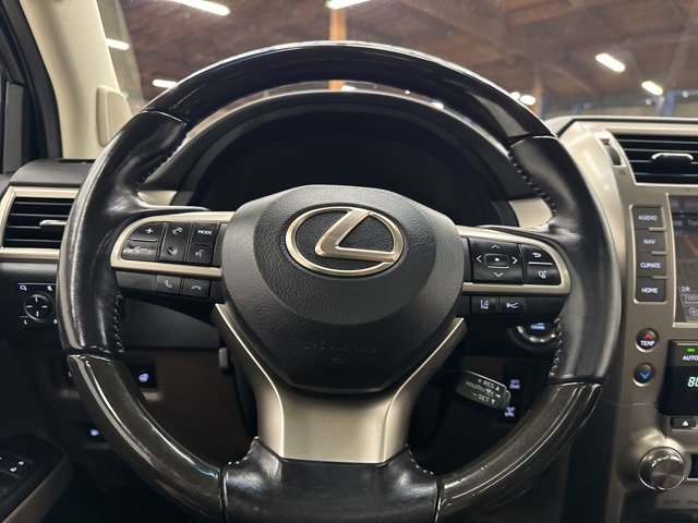 Used 2021 Lexus GX 460 Premium w/ Premium Package image 16