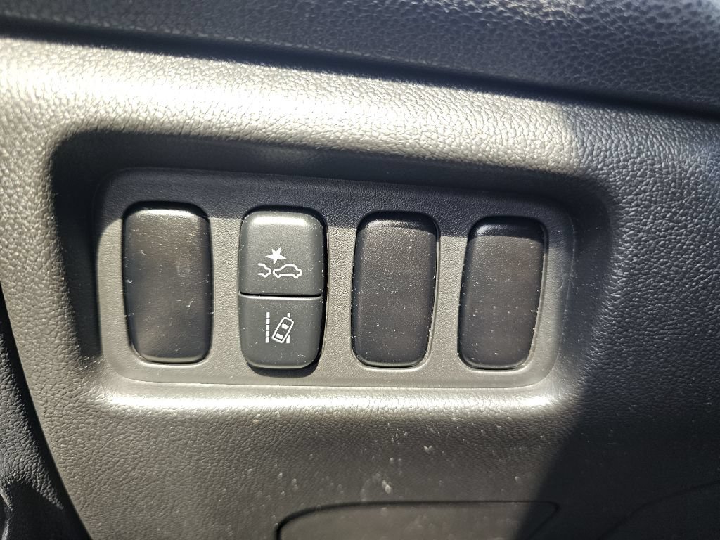 Used 2021 Mitsubishi Outlander Sport Black Edition FWD image 30