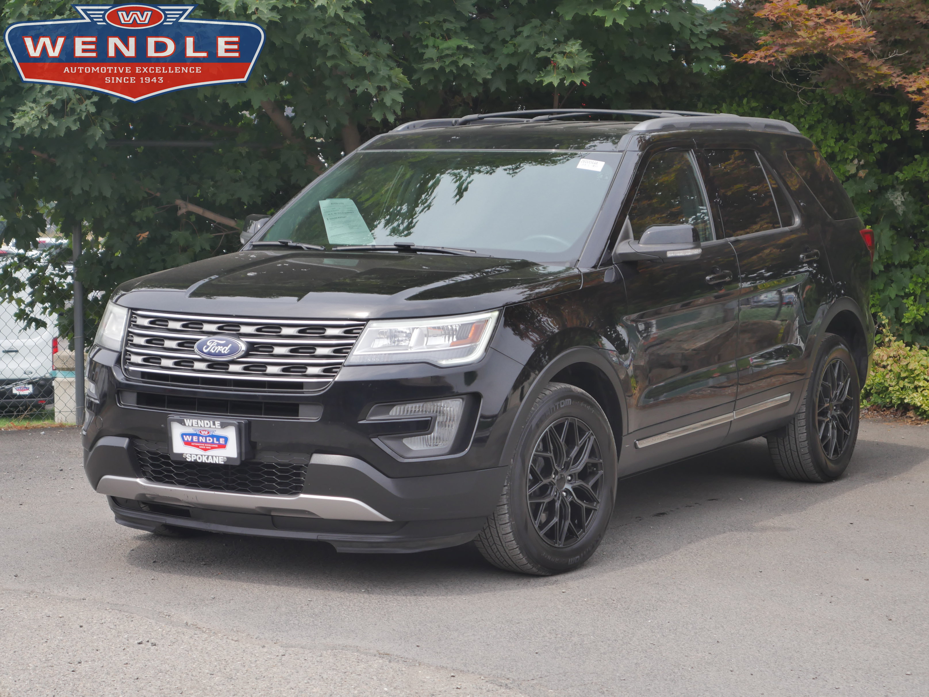 Used 2017 Ford Explorer XLT w/ Equipment Group 201A AWD/4WD video 1