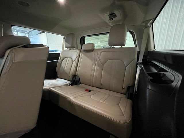 Used 2024 Ford Expedition Max Limited RWD image 17