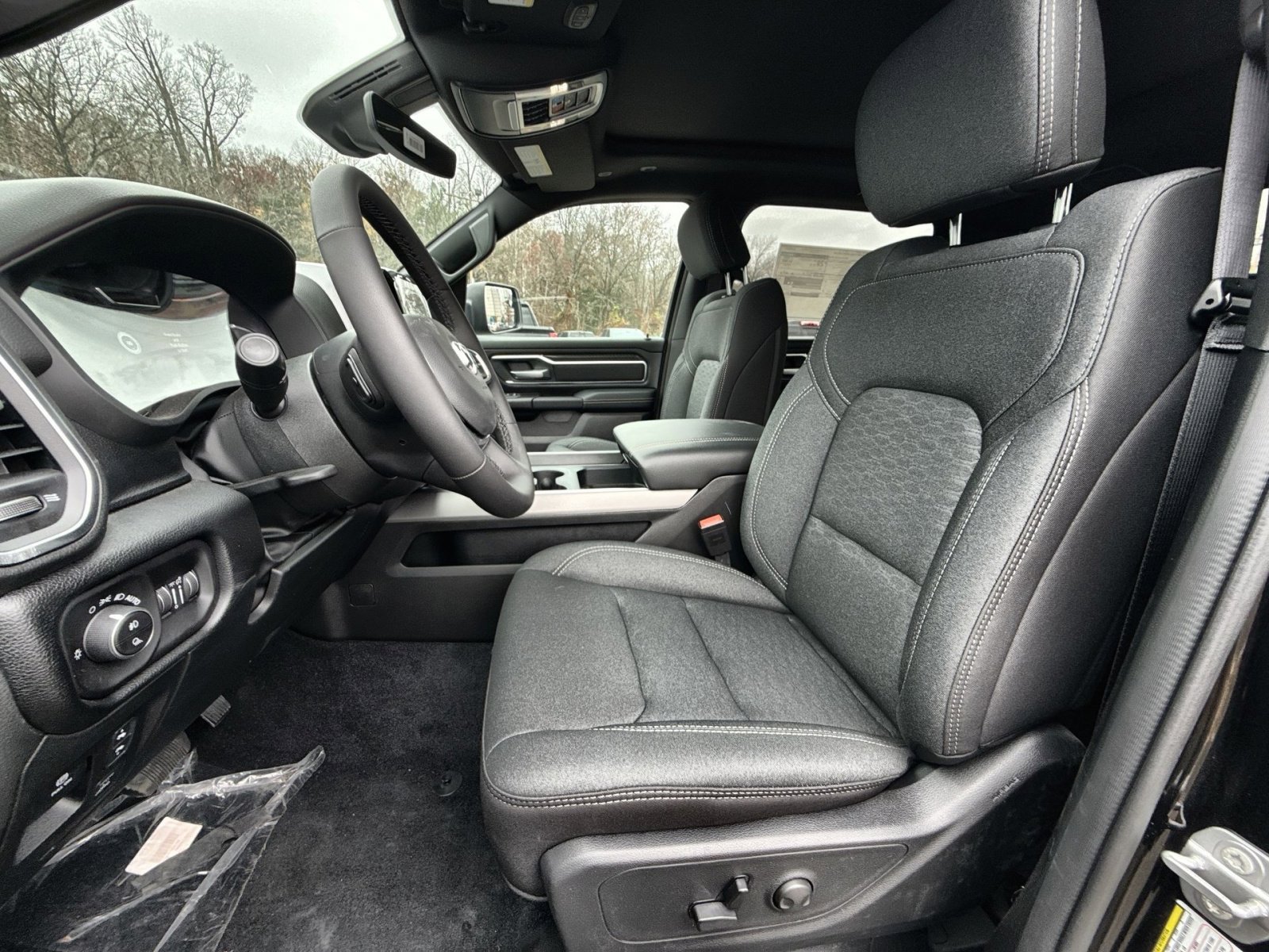 New 2026 RAM 1500 Big Horn AWD/4WD image 13