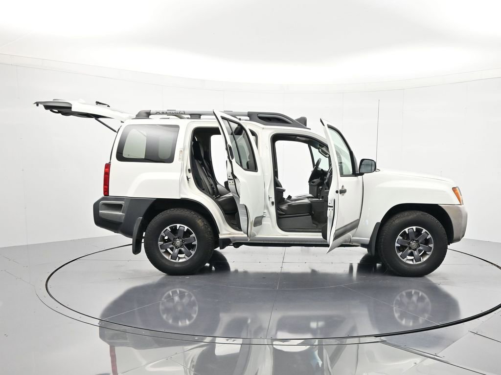 Used 2015 Nissan Xterra PRO-4X w/ Pro-4x Leather Package AWD/4WD image 47