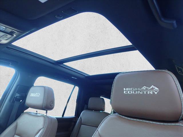 Used 2023 Chevrolet Tahoe High Country w/ Premium Package 2 AWD/4WD image 14